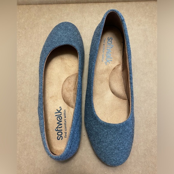 SoftWalk Shiraz Ballet Flats. US 9.5 - Picture 5 of 8